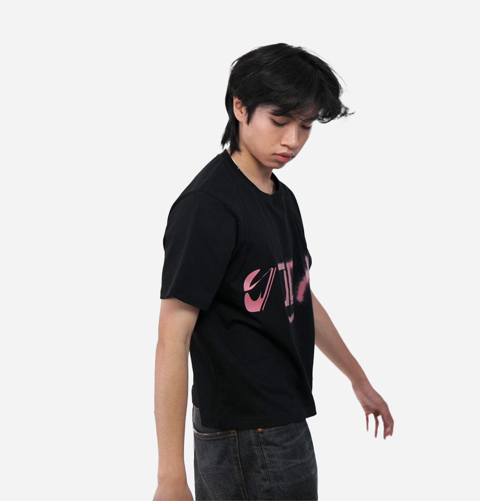 BLACK TEE - PEACH