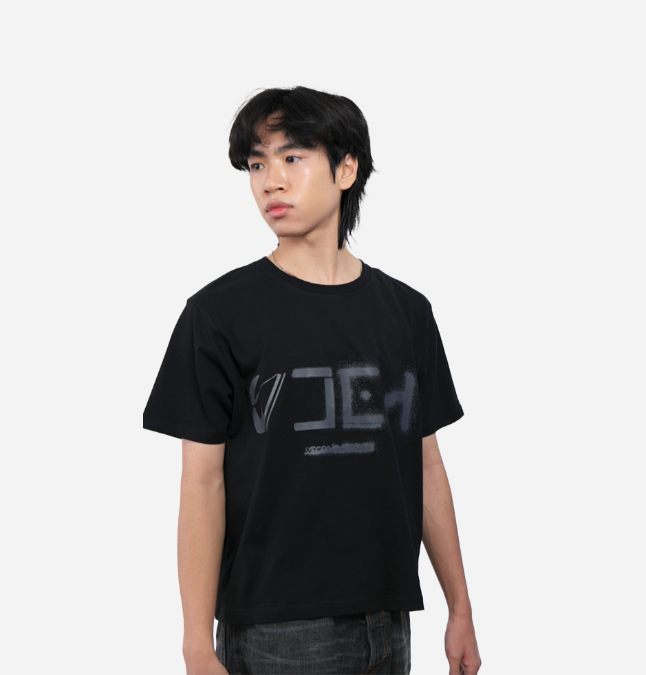 BLACK TEE - SMOKE